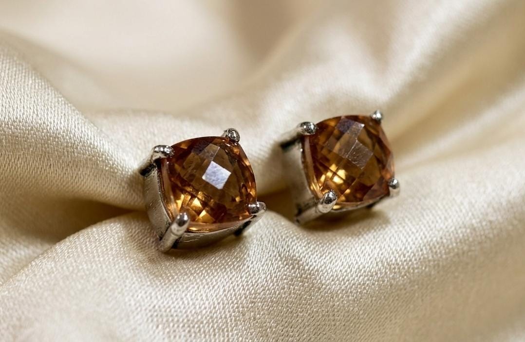 Earrings/Tops (BD22)