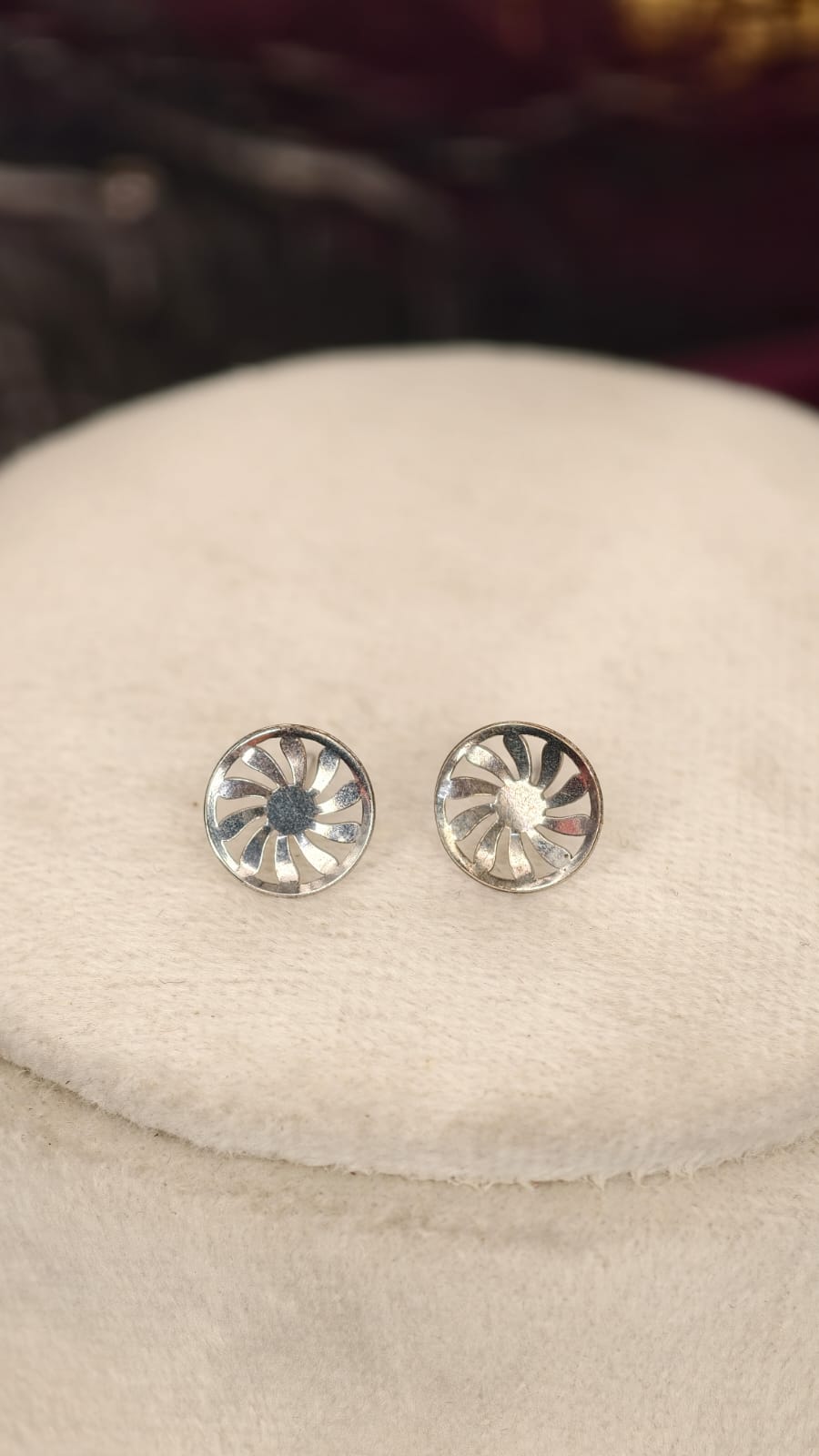 Italian Studs (BK06)