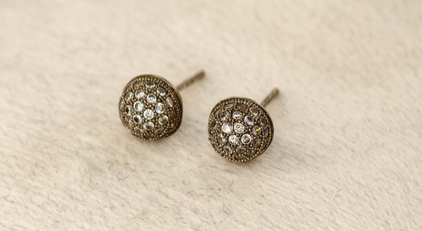 Italian Studs (BK27)