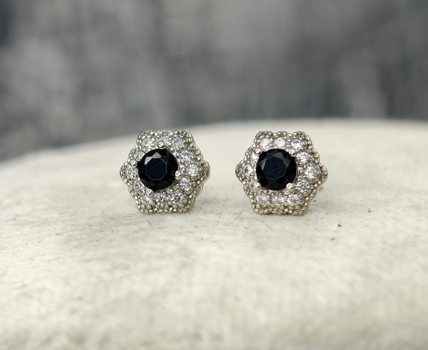 Italian Earrings (BD28)