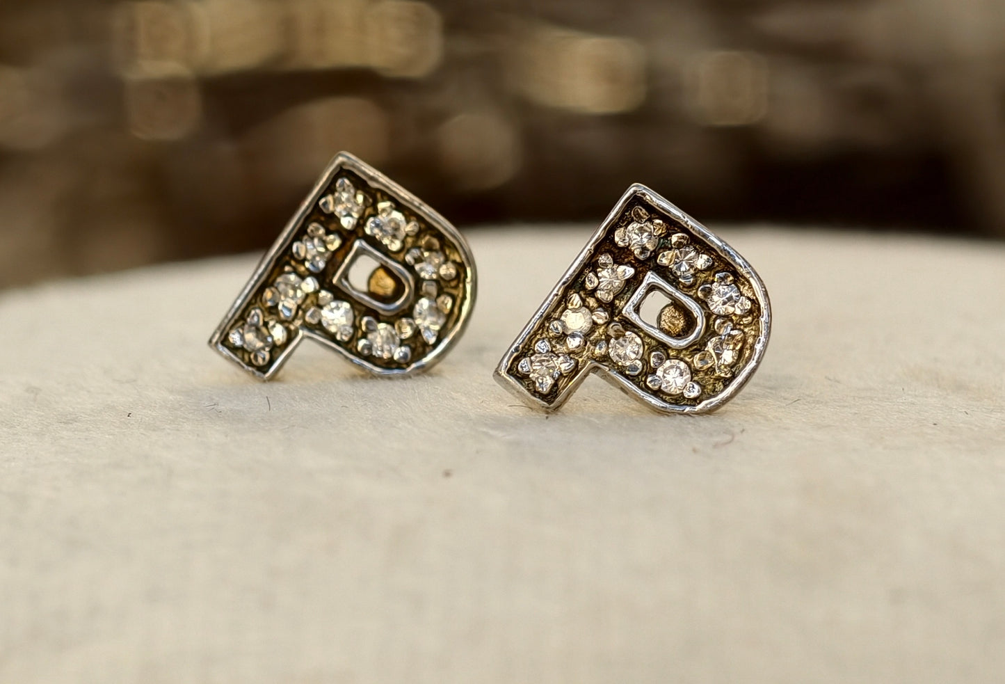 Italian Studs (BK02)
