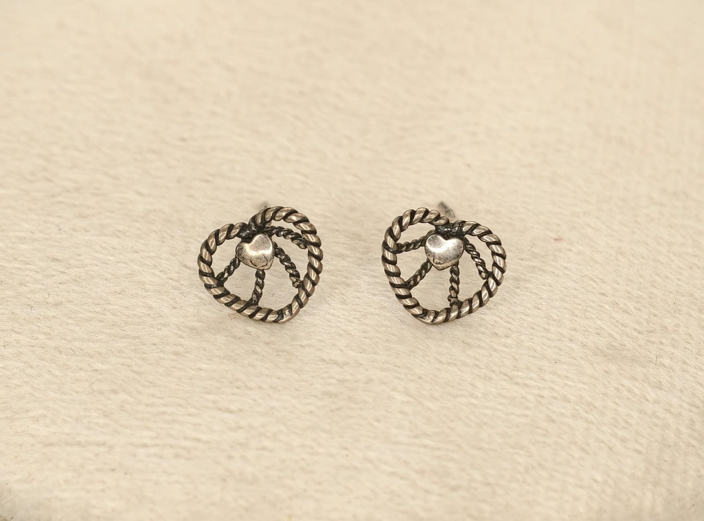 Italian Studs (BK04)