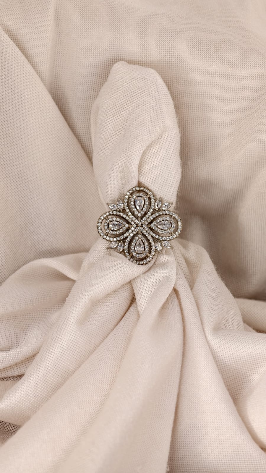 Cocktail Ring (BL33)