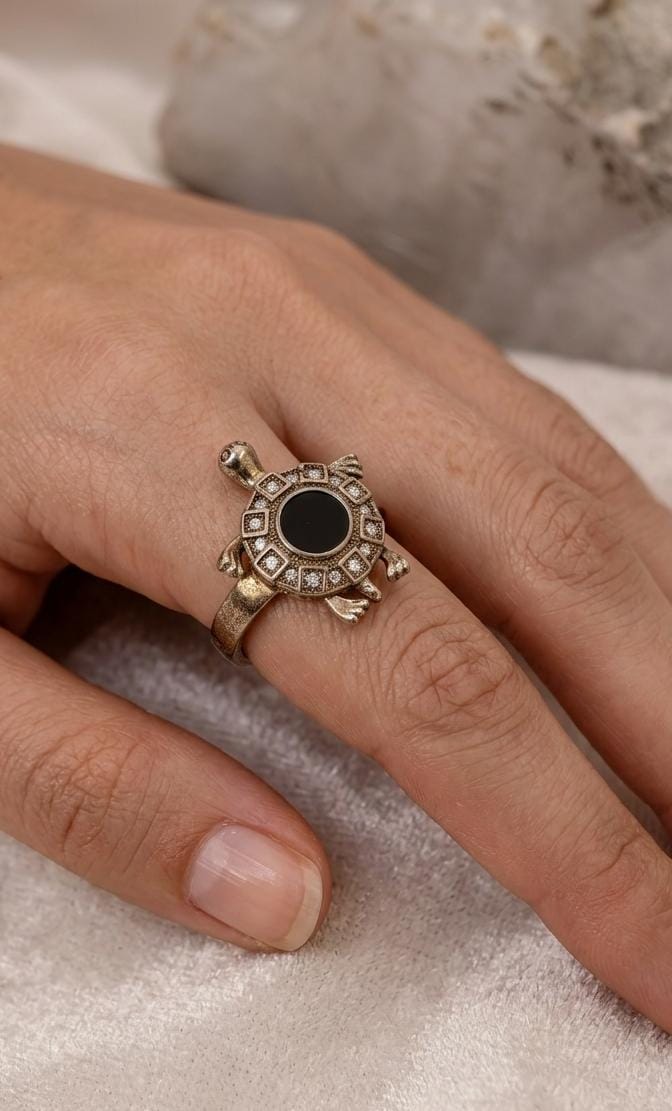 Cocktail Ring (BL01)